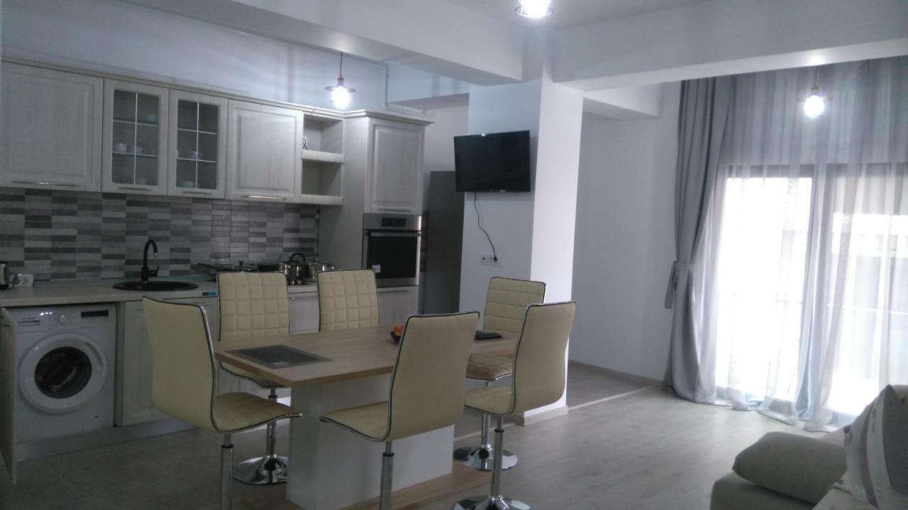 Mamaia-Sat Apartment Năvodari Esterno foto